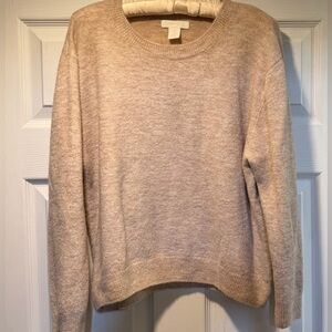 H&M crew neck super soft & cozy light tan sweater